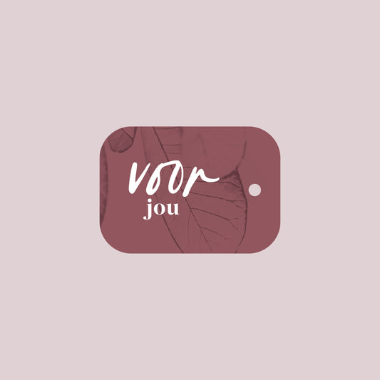 Product afbeelding van een oud-roze boeket kaartje met daarop de tekst "voor jou" met een licht roze achtergrond.